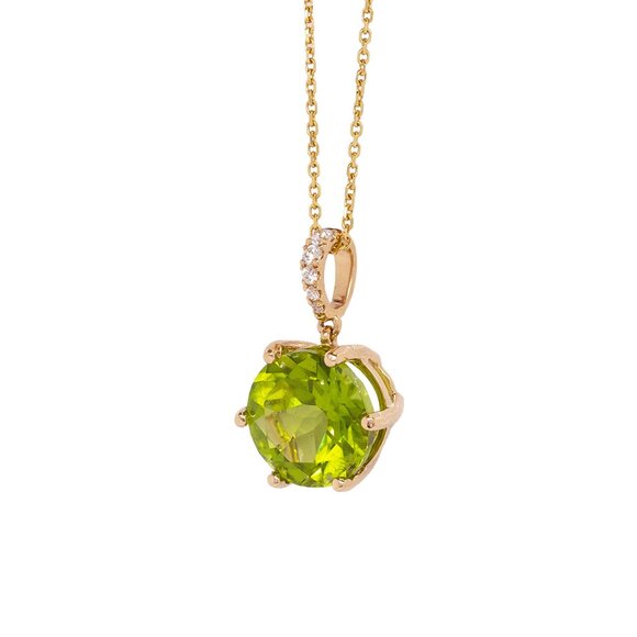 4.2cts Peridot Pendant in 14K Solid Gold with Natural Diamond Accents - Picture 4 of 8